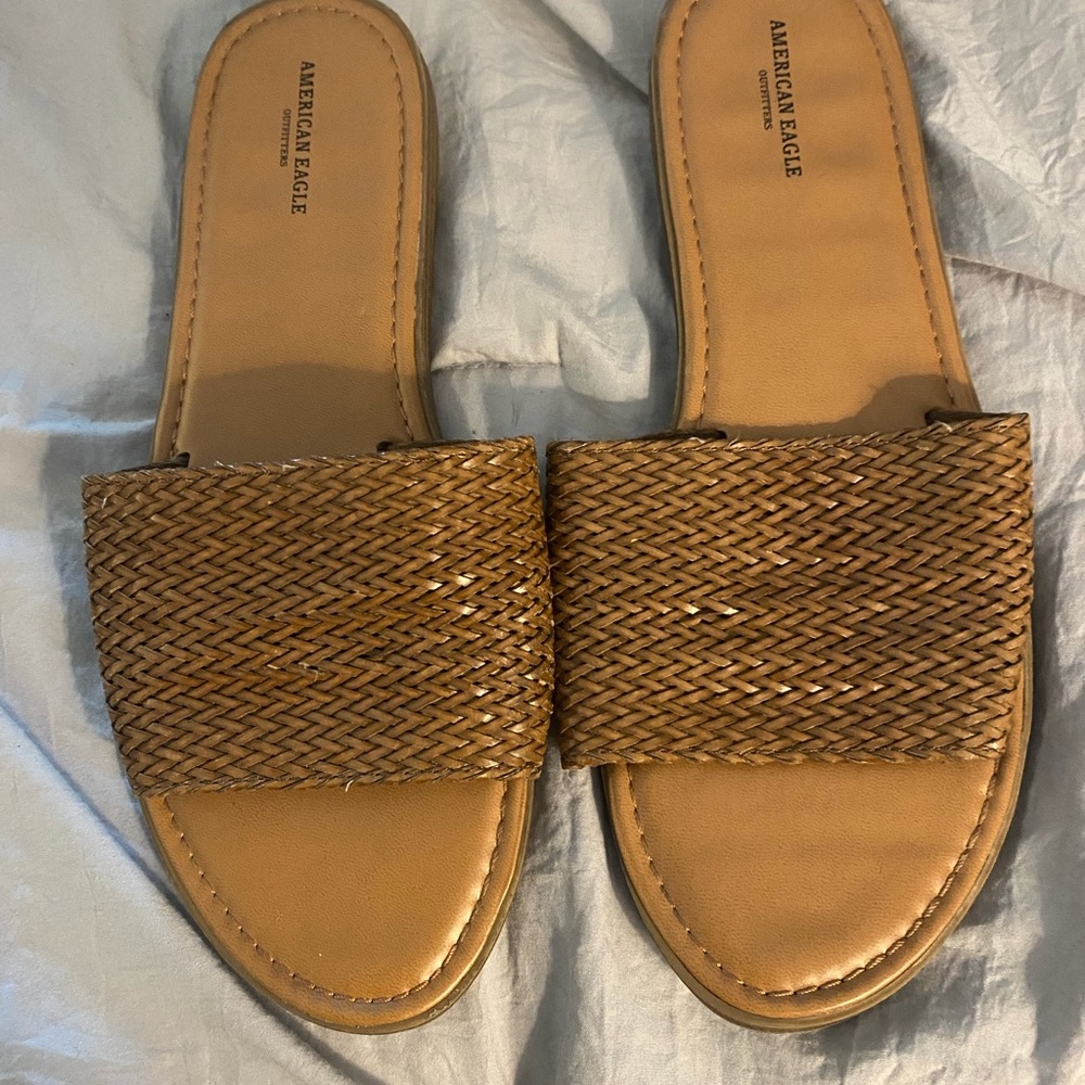 American Eagle Leather woven brown sandal; size: 9